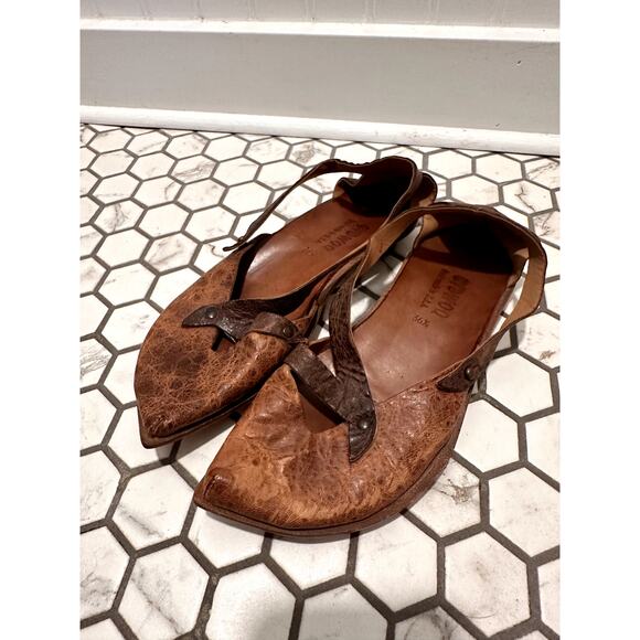 Brown Leather Split-Toe Flats with Bow Detail - Picture 7 of 12